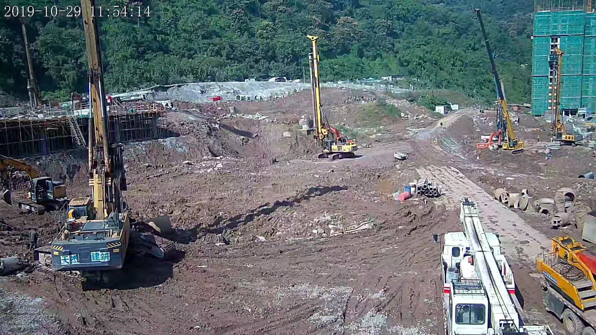 鴻鷗·山嶼城旋挖基礎(chǔ)樁工程